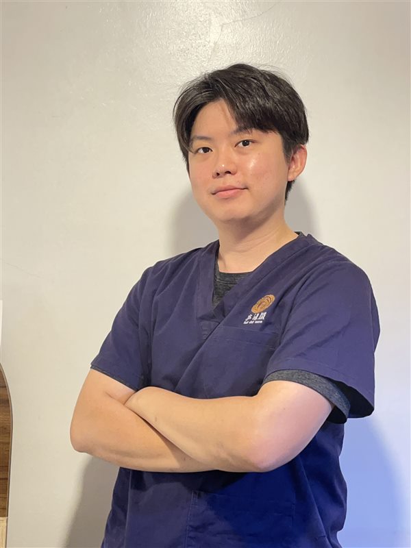 注册中医师 LIM CHIA YUEN